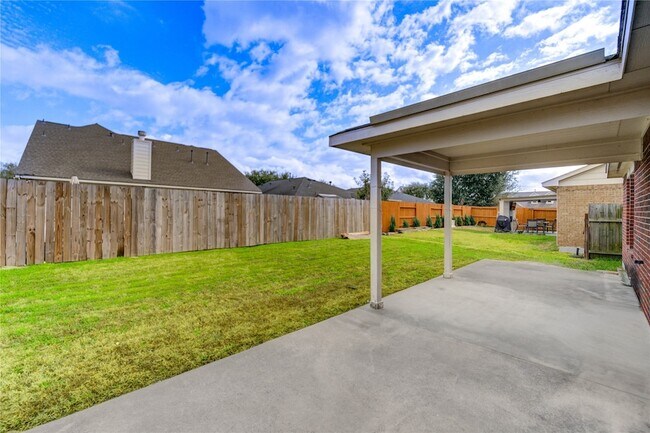 Building Photo - 16718 Mackenzie Mesa Dr