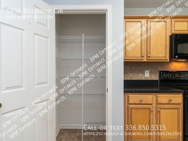 Building Photo - 5636 Roundup Cir