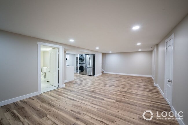 Building Photo - 19 E 1300 S