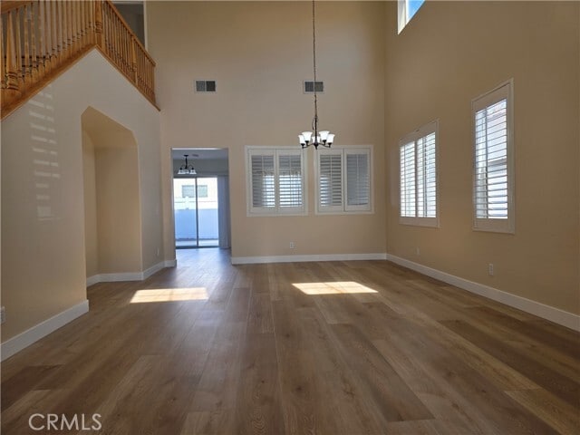 Building Photo - 1025 Viewpointe Ln