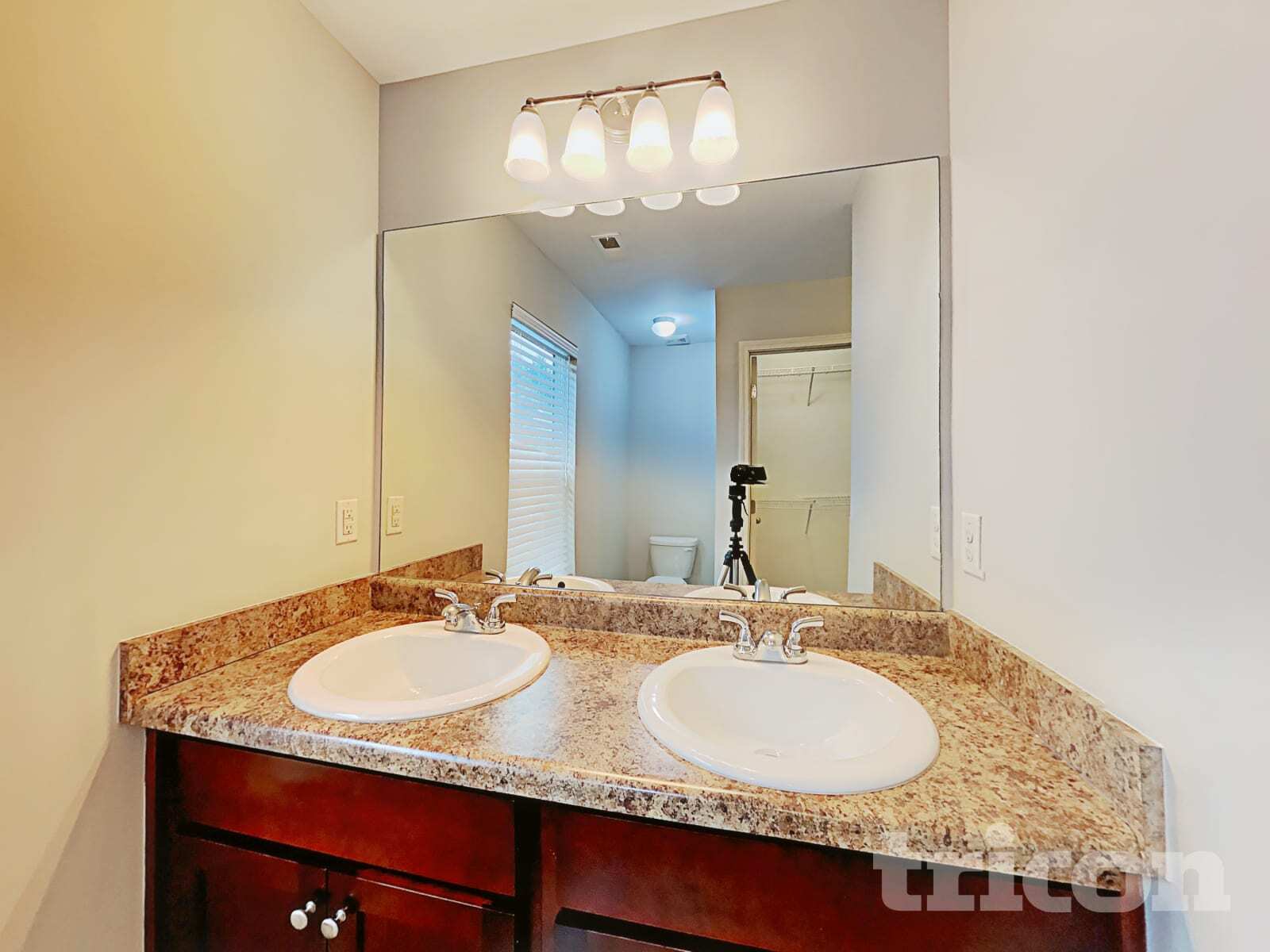 Building Photo - 514 Lobdale Falls Dr