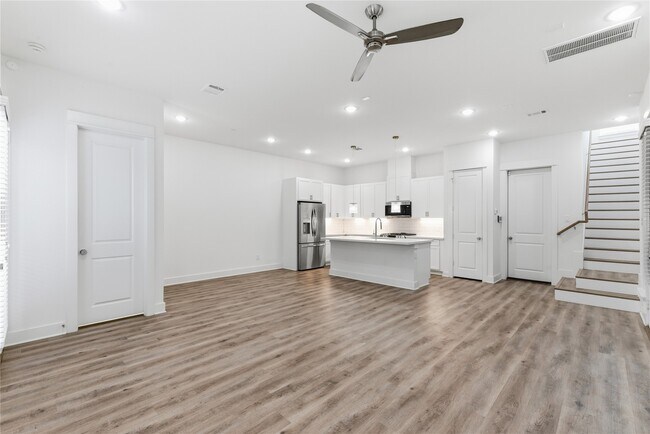 Building Photo - 4605 Lavatera St