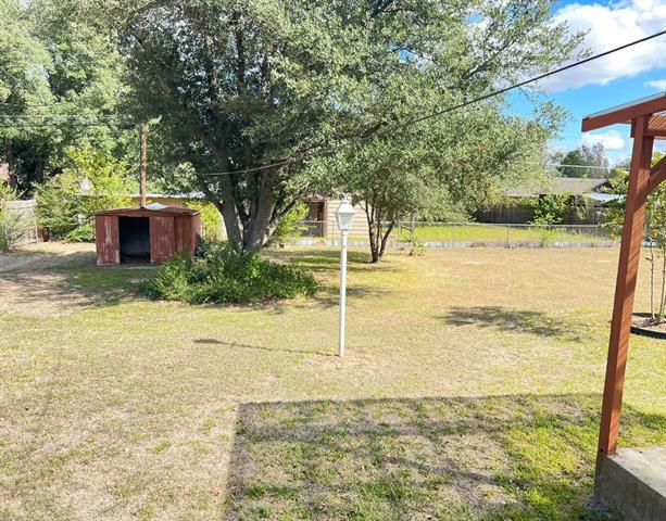 Building Photo - 209 Red Bird Ln