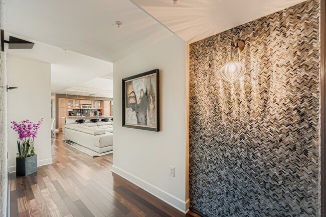 Building Photo - 675 President St