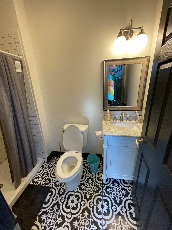 Building Photo - 79 Lloyd Ave