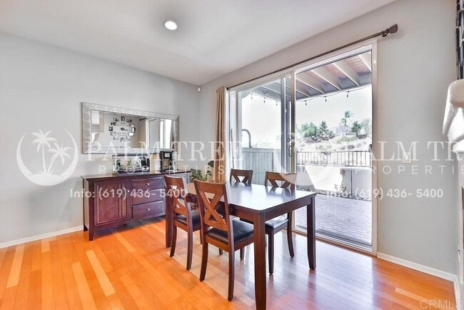 Building Photo - Stunning 4-Bedroom Townhome in Chula Vista...