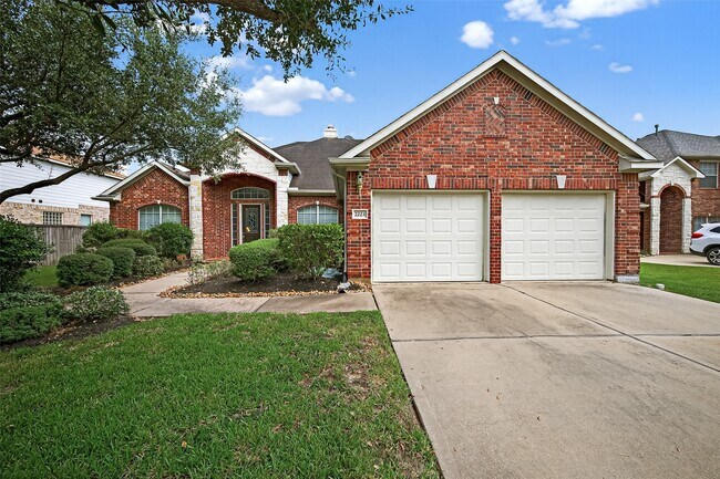 Primary Photo - 2223 Fern Mist Ln