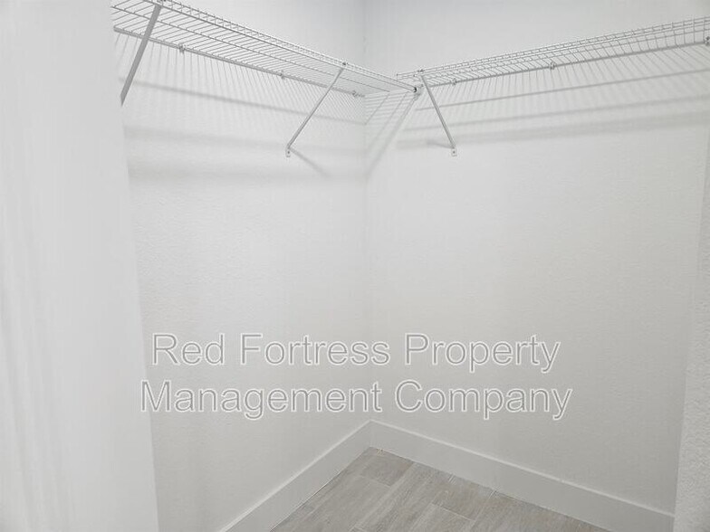 Building Photo - 22 NW 23rd Ave