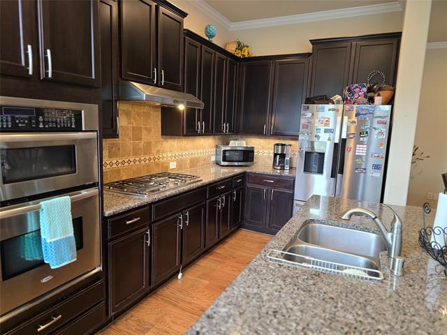 Building Photo - 2447 Embleton Dr