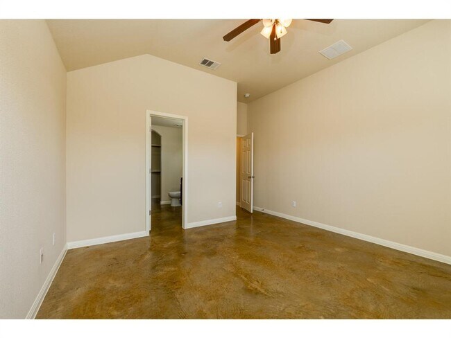 Building Photo - 4504 Halliday Ave