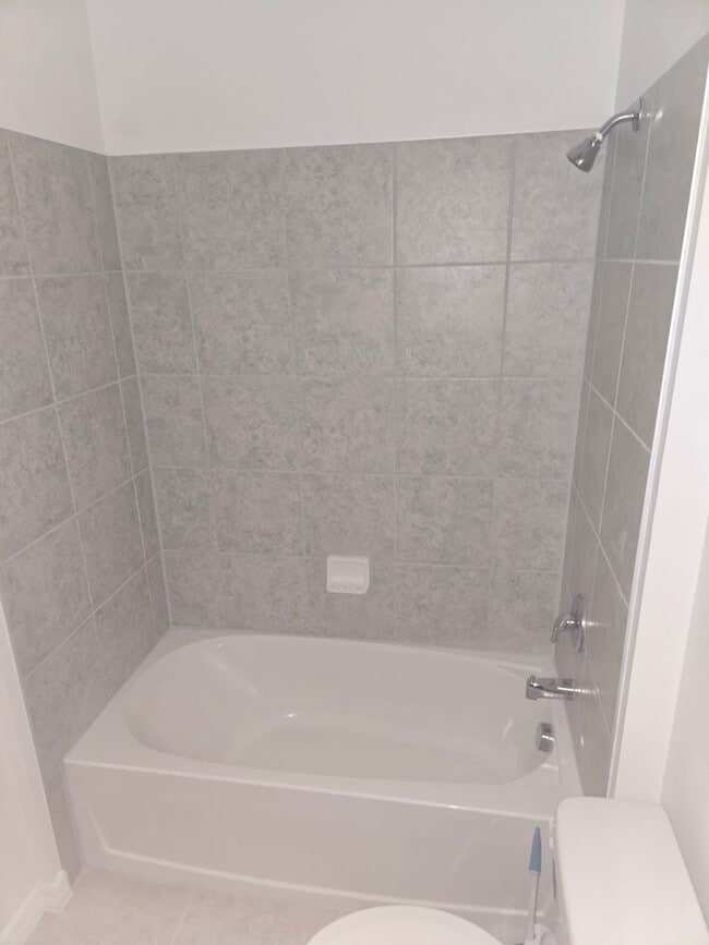 Building Photo - 3-Bedroom, 2.5-Bathroom Townhome ***(MOVE-IN SPECIAL/50% OFF 2ND MONTH)***