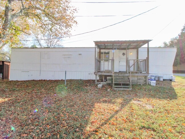 Building Photo - Charming Home Near Pulaski with Peaceful C...