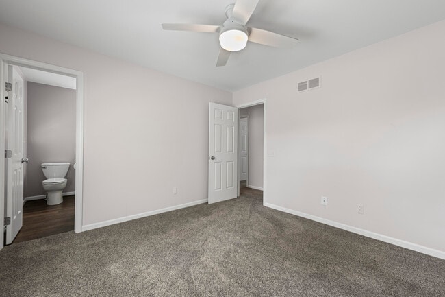 Building Photo - 42795 Hammill Ln