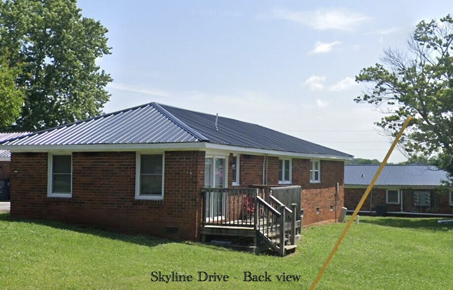 Building Photo - 500 Skyline Dr