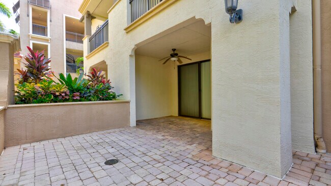 Building Photo - 3055 NW 126th Ave