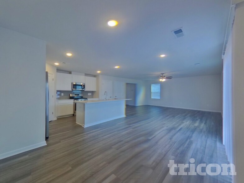 Building Photo - 3093 Whispering Willows Ct