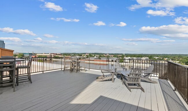 Roof top deck - 940 Monroe Ave NW