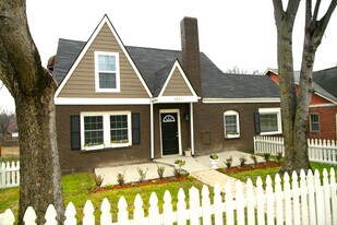 Building Photo - 1011 Maynor St