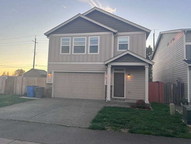 Building Photo - 13700 NE 64th Cir