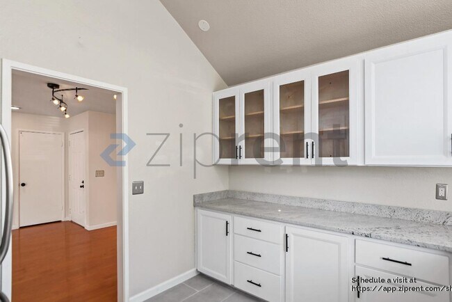 Building Photo - 16931 Sorrel Way