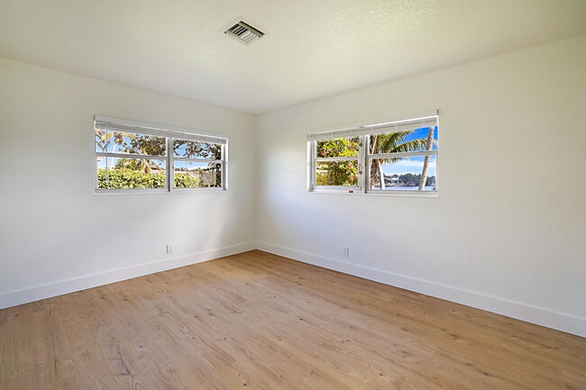 Building Photo - 2 Inlet Cay Dr