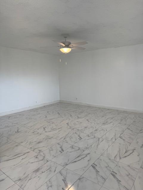 Building Photo - 140 Flanders C