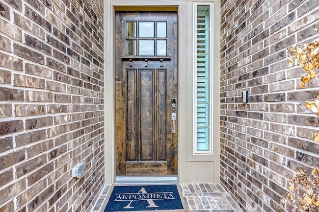 Building Photo - 705 Serenity View Ln