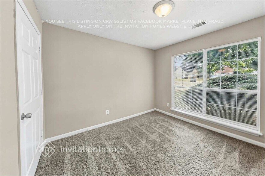 Building Photo - 40 Harvard Dr