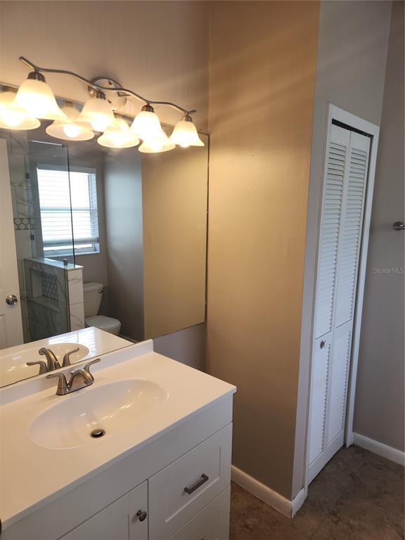 Building Photo - 150 Abbey Hollow Dr