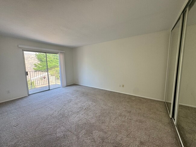 Building Photo - 2616 Alpine Blvd