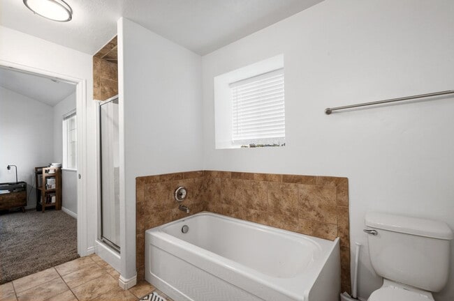 Building Photo - Gorgeous Draper Home! Now Leasing!