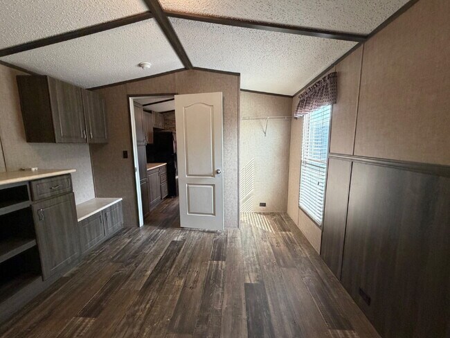 Building Photo - Tiny home, big lifestyle!