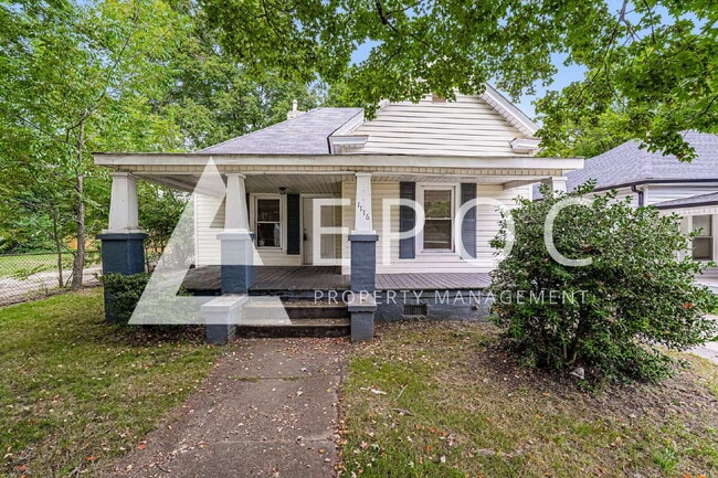 Primary Photo - 1116 Adams St