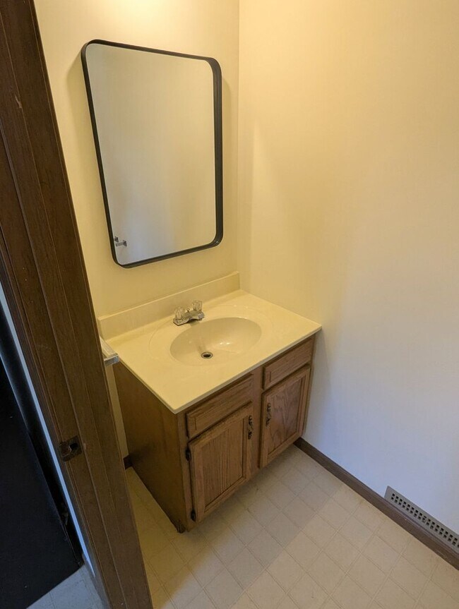 Building Photo - 804 Wildwood Blvd