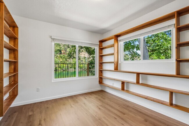 Building Photo - 29311 S Lake Shore Dr