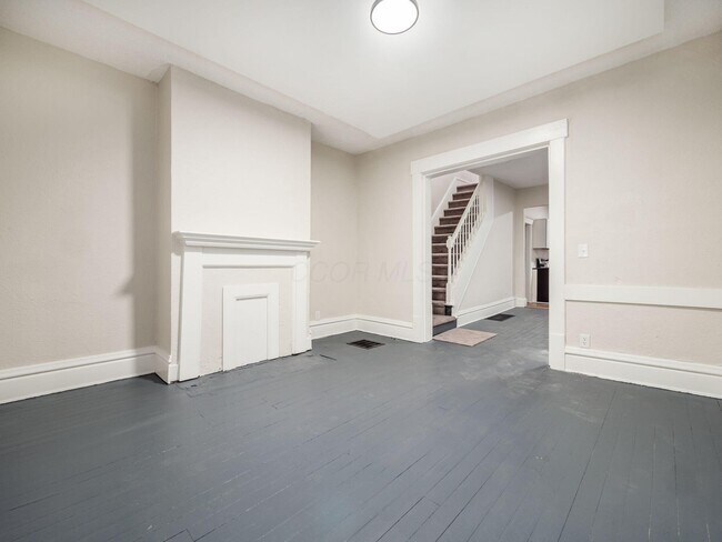Building Photo - 730 Bellows Ave