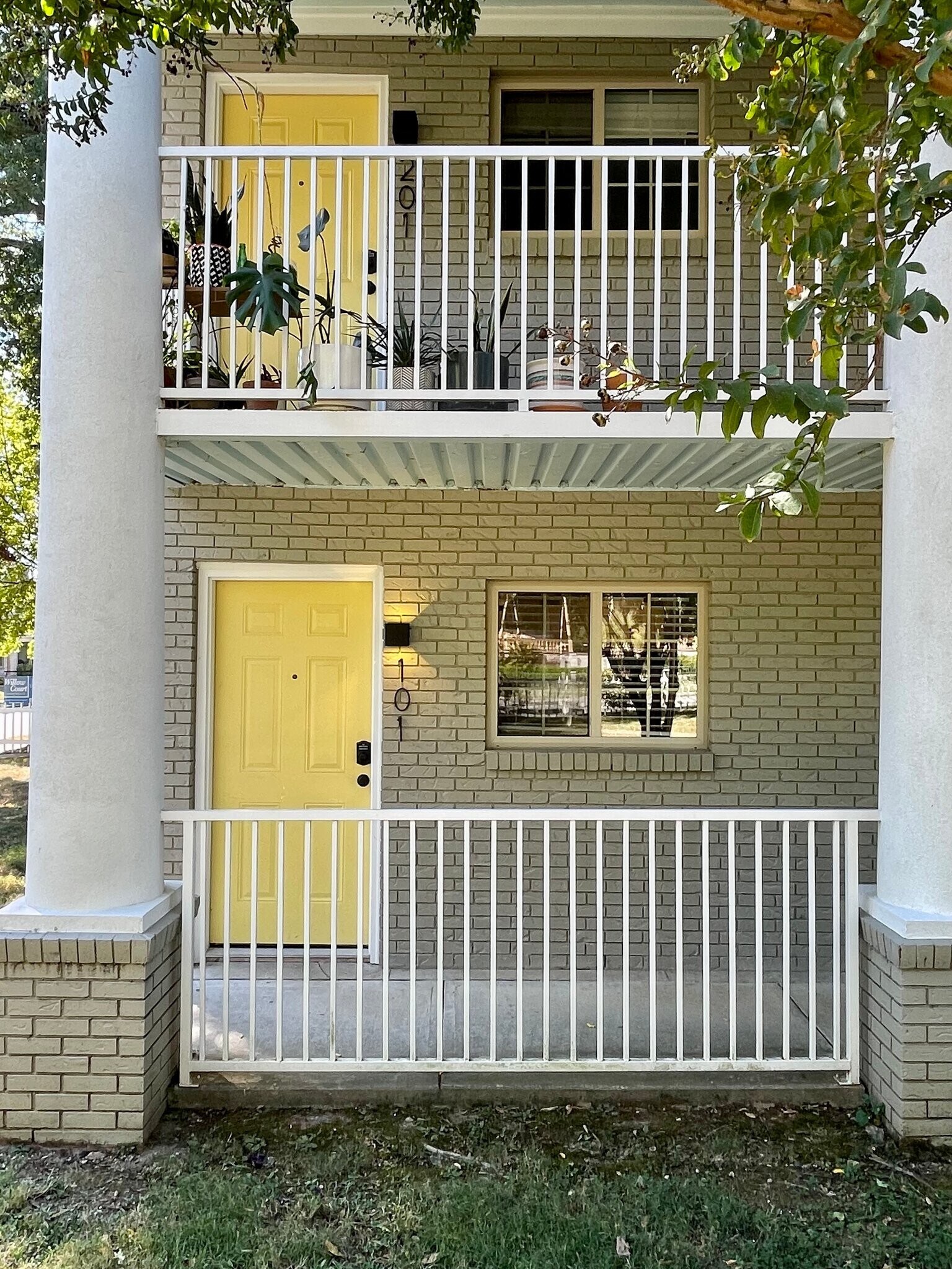 Building Photo - 2200 S Louisiana St