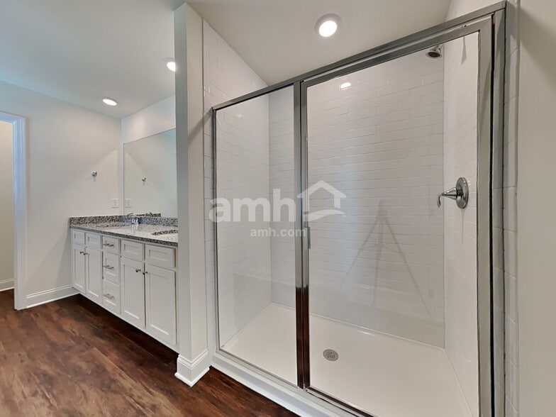 Building Photo - 2549 Feather Crst Dr