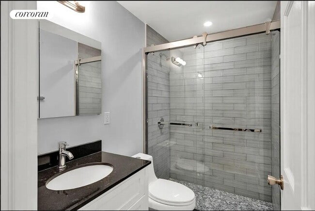 Building Photo - 539 Rogers Ave