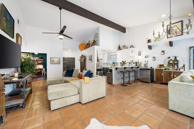 Building Photo - 53845 Avenida Cortez
