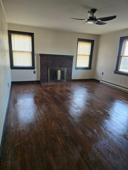 Building Photo - 13 Somerville Ave