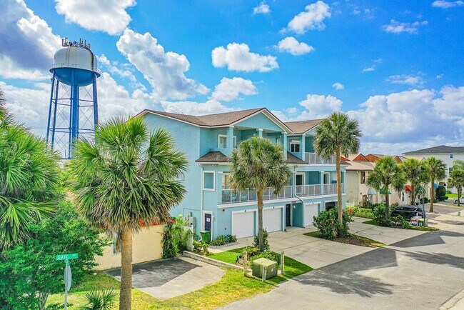 Building Photo - Feel the Ocean Breezes