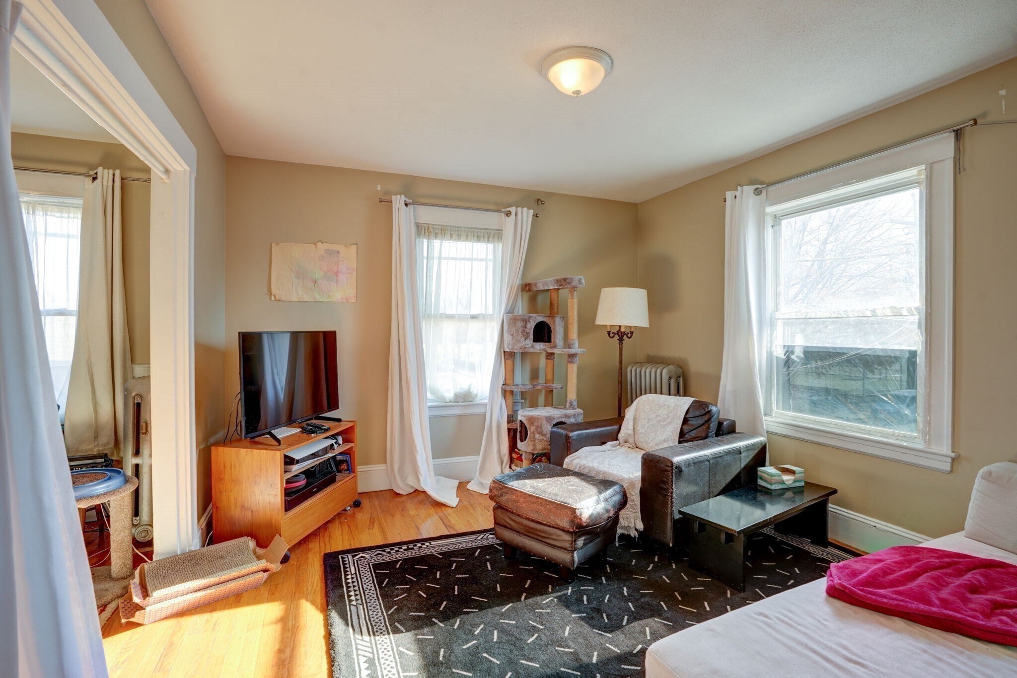 Building Photo - 77 2nd St