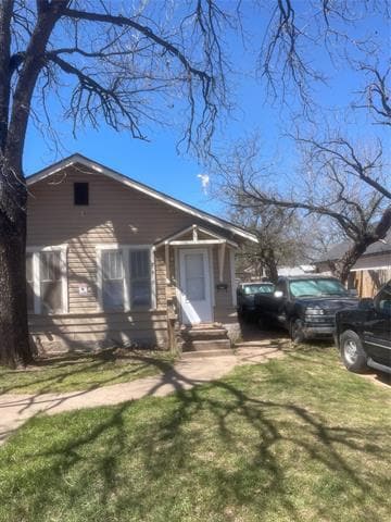Building Photo - 840 Poplar St