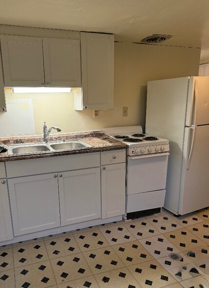 Building Photo - 211 Easterly Pkwy