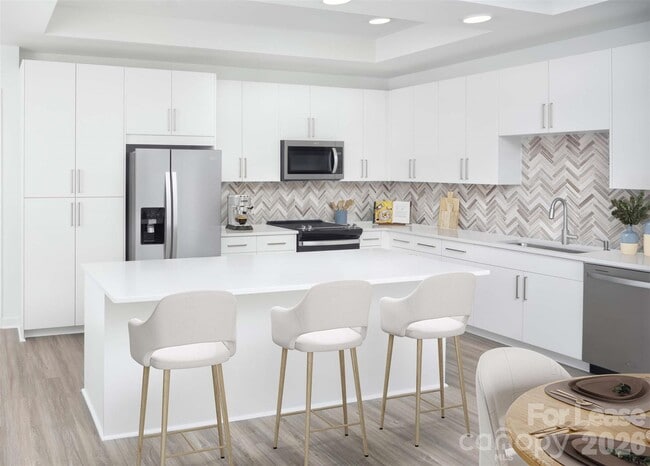 Building Photo - 909 Camden Grandview Rd