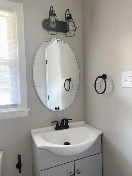 Building Photo - 4709 Cheltenham Rd