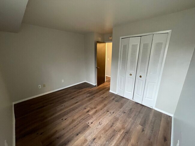 Building Photo - 38255 Fairway Ct