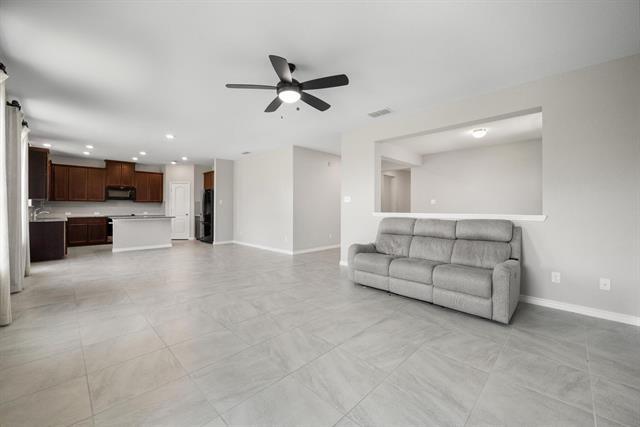 Building Photo - 3409 Keechi Creek Dr