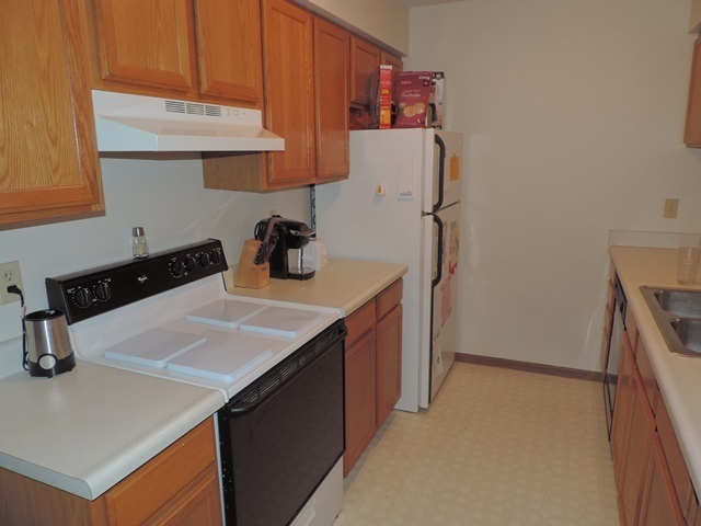 Building Photo - $995 | 2 Bedroom, 1 Bathroom Apartment | N...